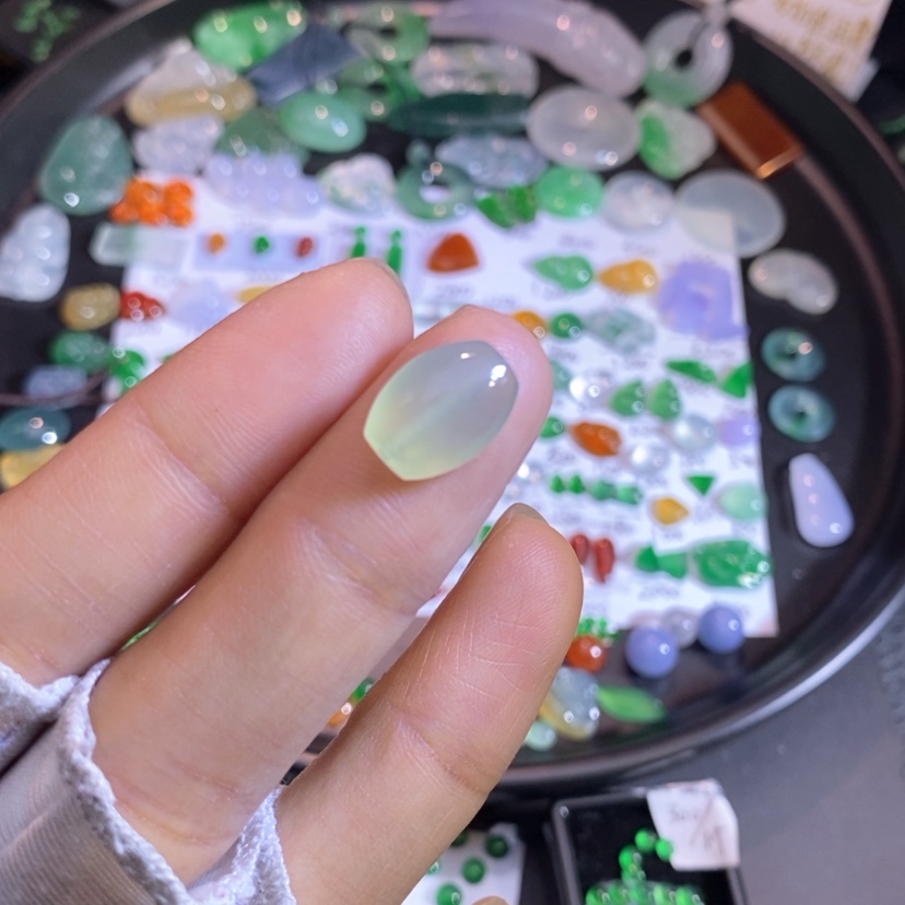 【闪购商品】翡翠挂件未镶嵌珠