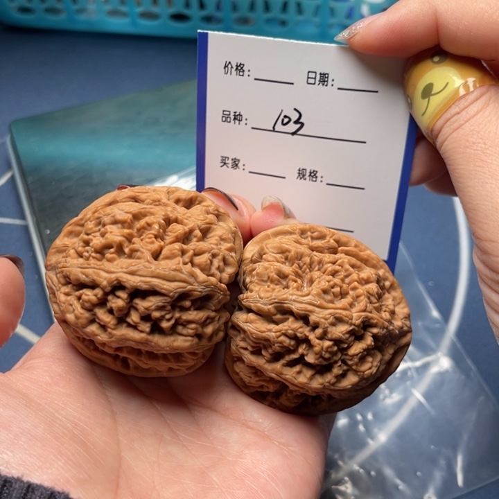 文玩核桃把件粗筋46