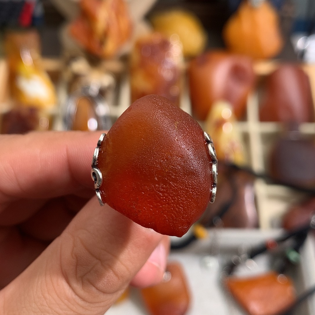 蜜蜡裸石未镶嵌你