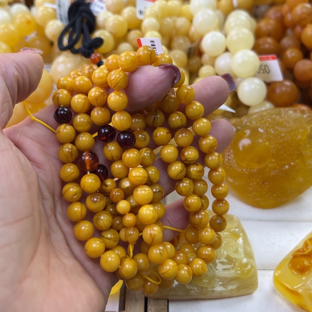 琥珀珠宝奇石未镶嵌