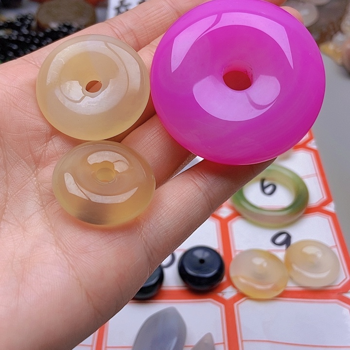 【闪购商品】未镶嵌玛瑙/玉髓珠宝半成品芋***朱