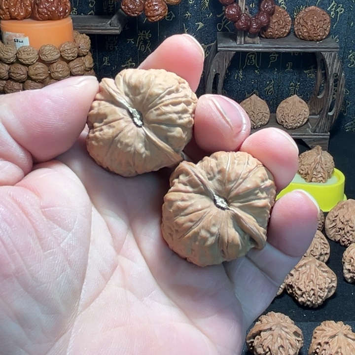 小***缘吊坠文玩核桃fhhjjfdghjk