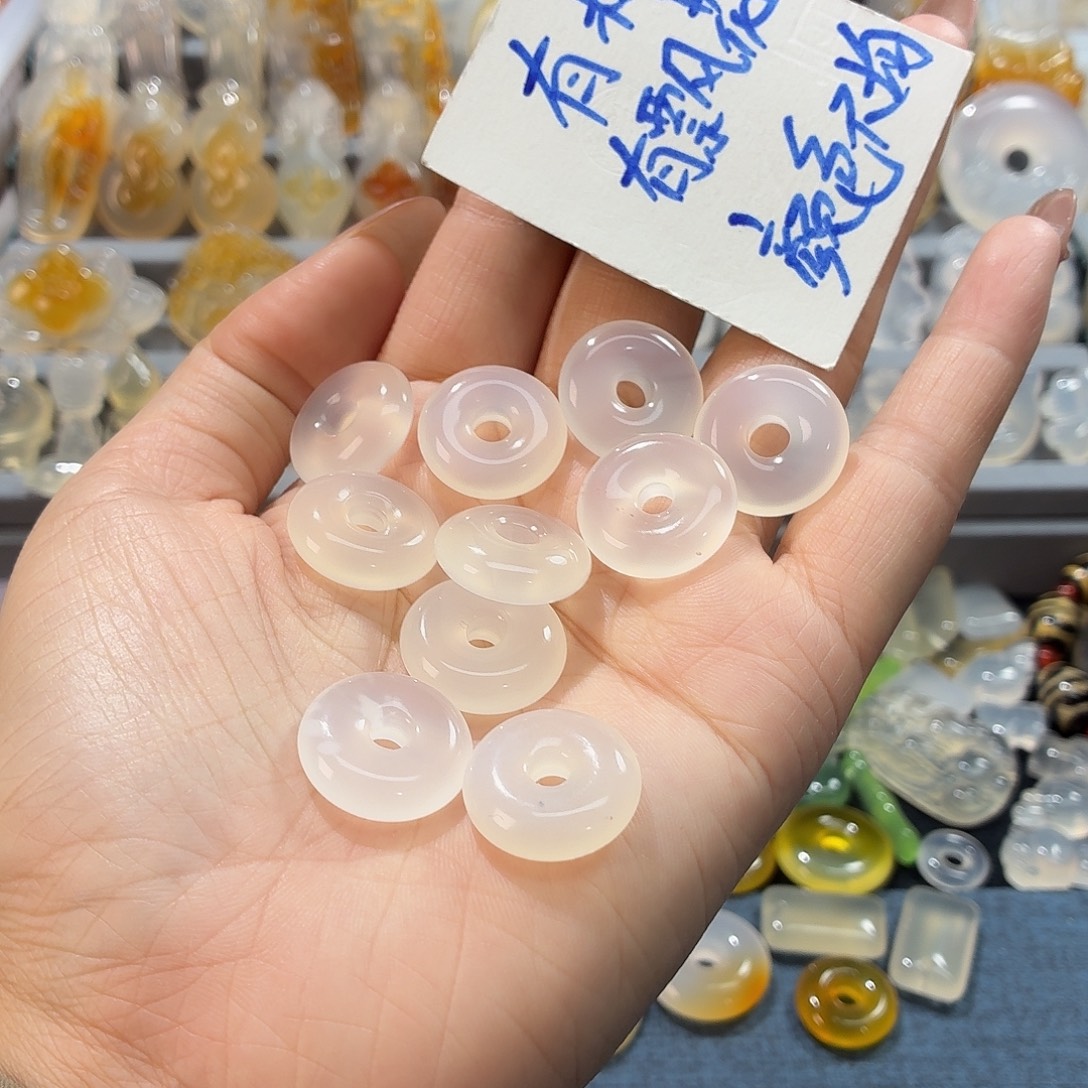 玛瑙/玉髓未镶嵌颈饰