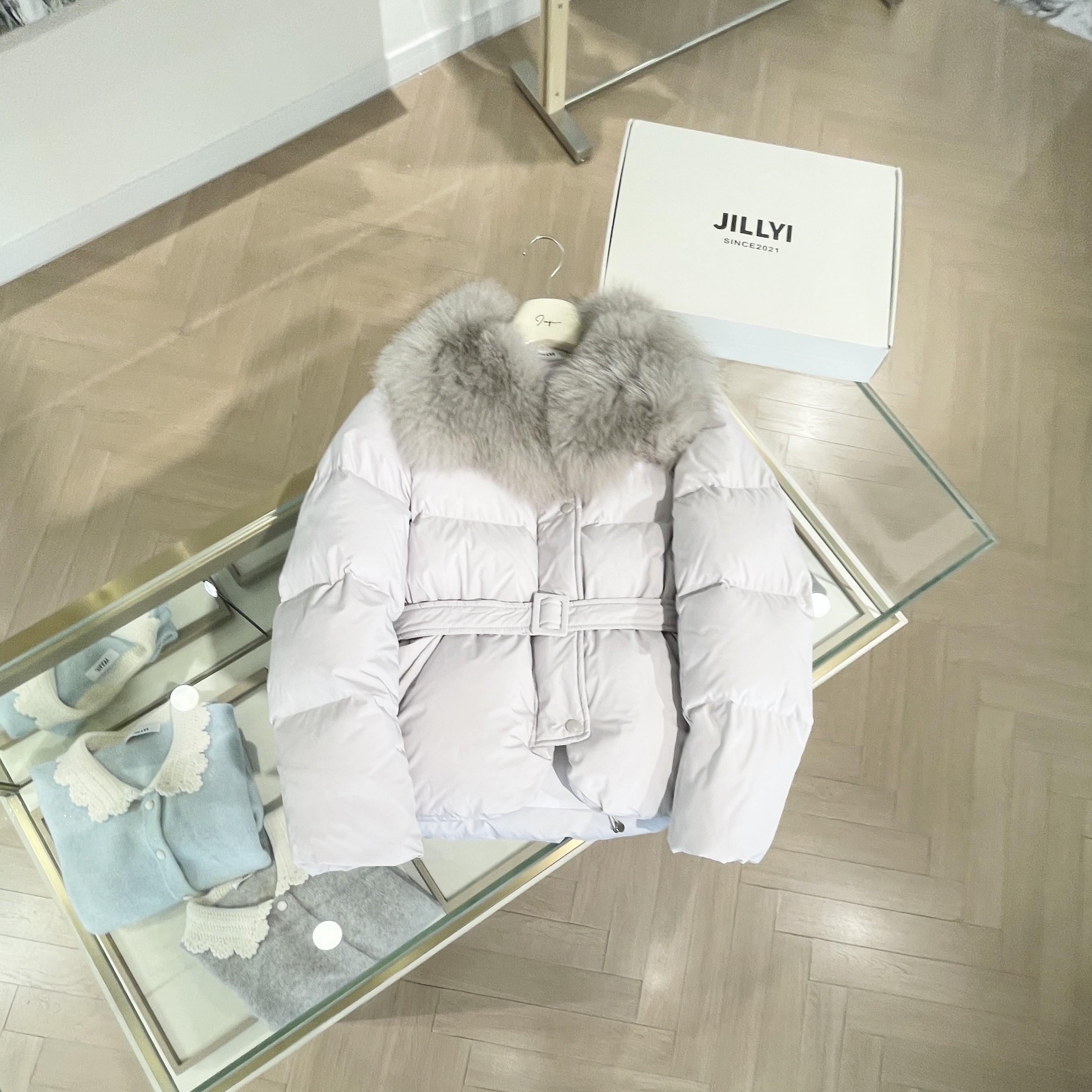 JILLYI【华丽幽檀】灰紫色毛毛领气质修身休闲百搭轻奢风羽绒服