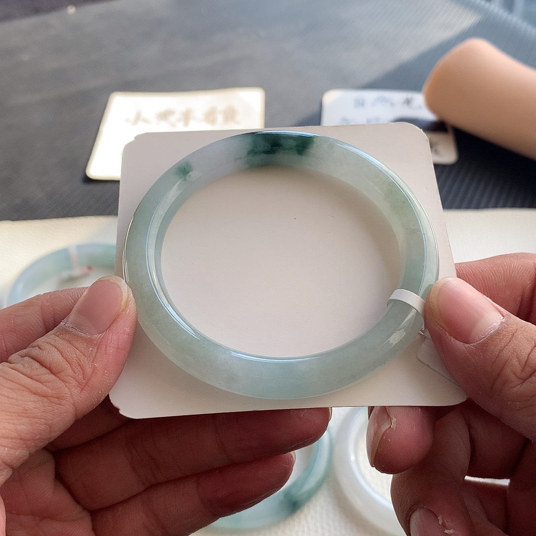 翡翠手镯未镶嵌10号 55.8