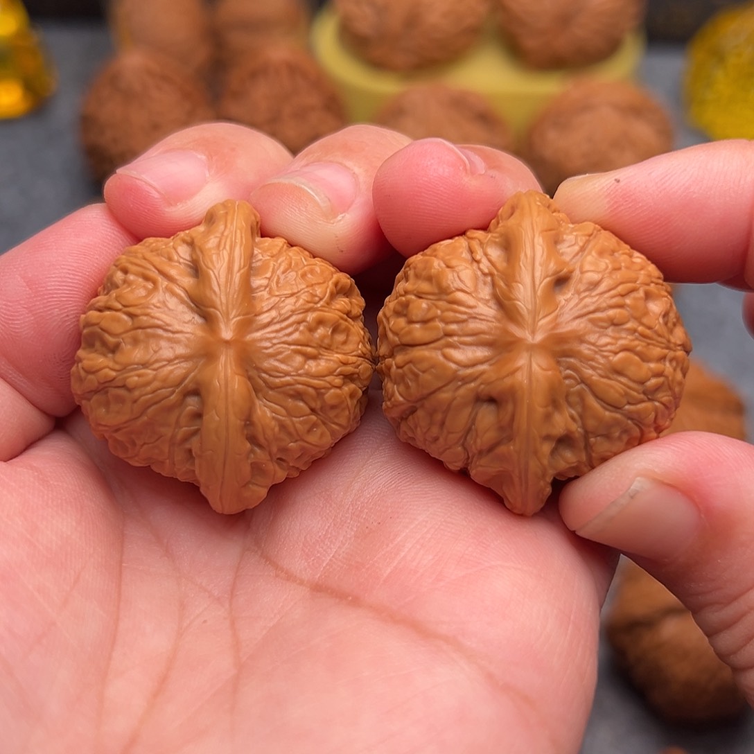 文玩核桃把件36精品粗棱乾隆磨