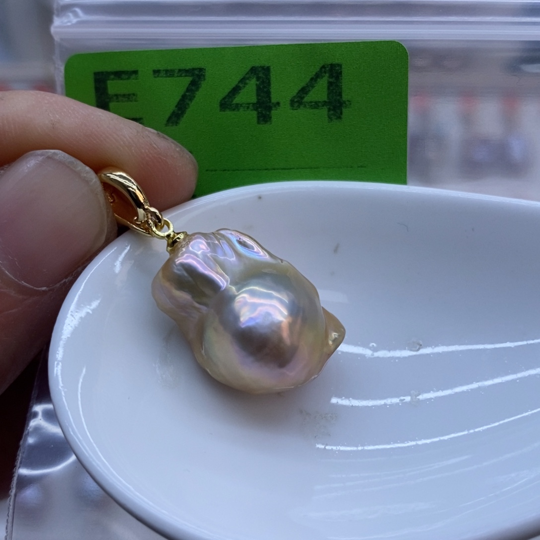 美丽哦哦哦淡水珍珠未镶嵌