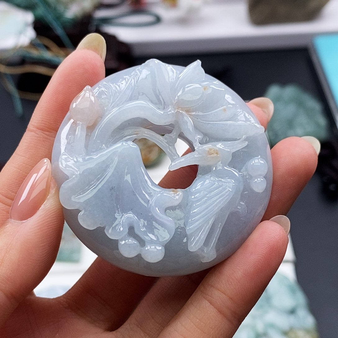 翡翠颈饰未镶嵌?***亭