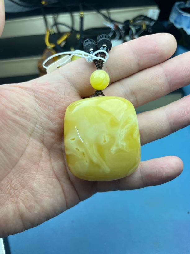 琥珀蜜蜡原石定制俄料牌子