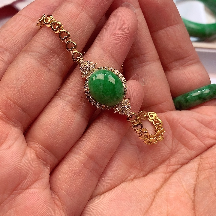 翡翠颈饰银S925镶嵌翡翠