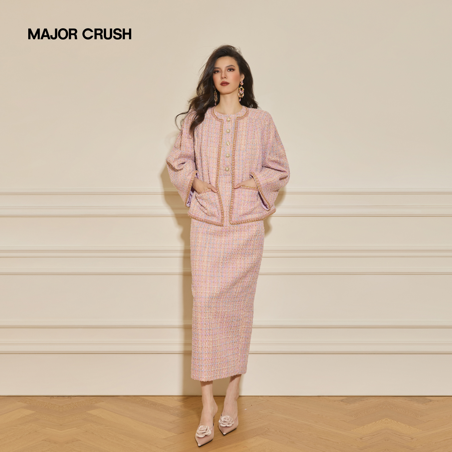 MAJOR CRUSH冬季新款粉霭织梦时尚显瘦复古小香风高端连衣裙69129