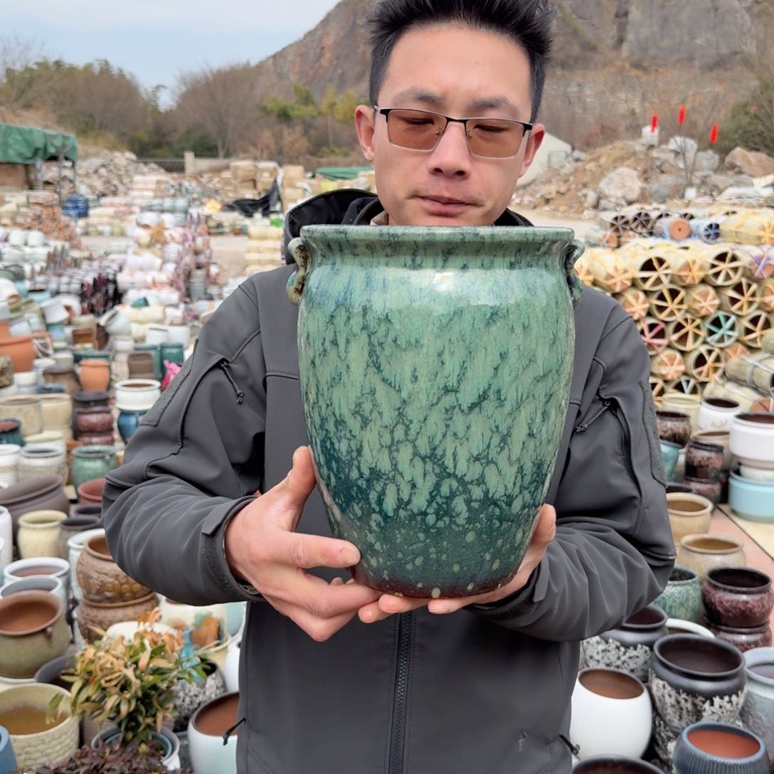 紫砂花盆口19高25（一个镇店之宝雪花绿