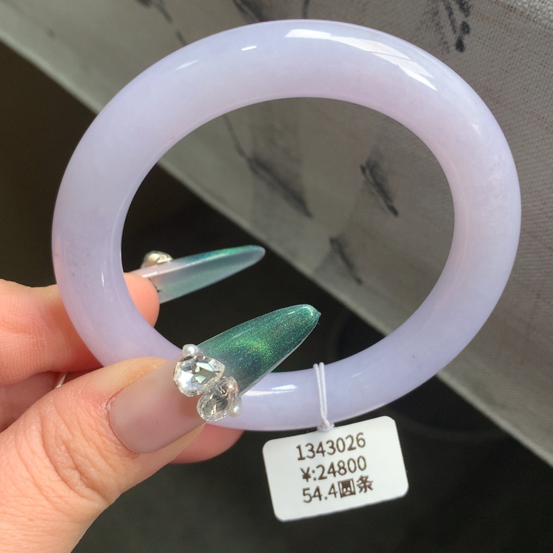 翡翠手镯未镶嵌粉紫圆条