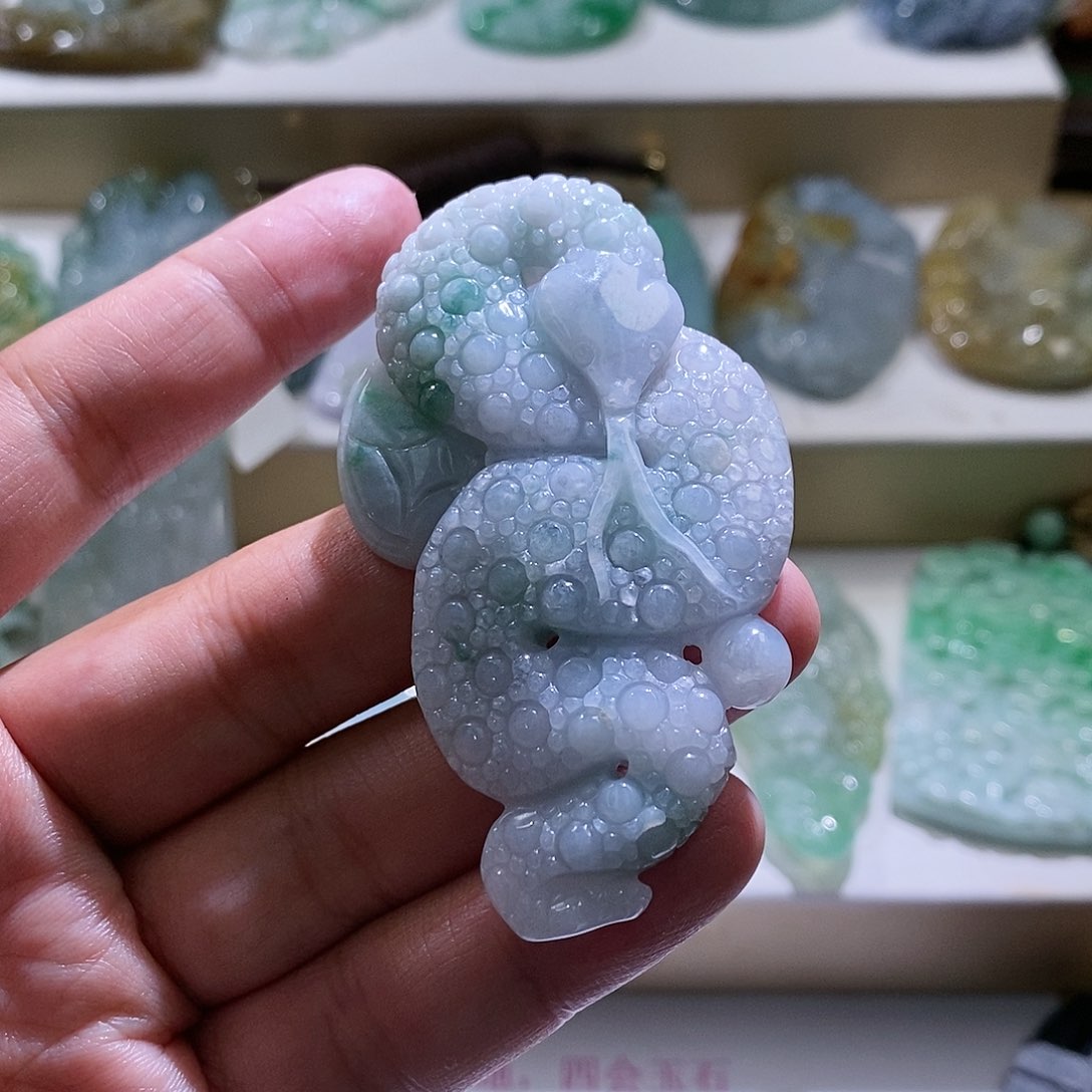 【闪购商品】翡翠颈饰未镶嵌蛇