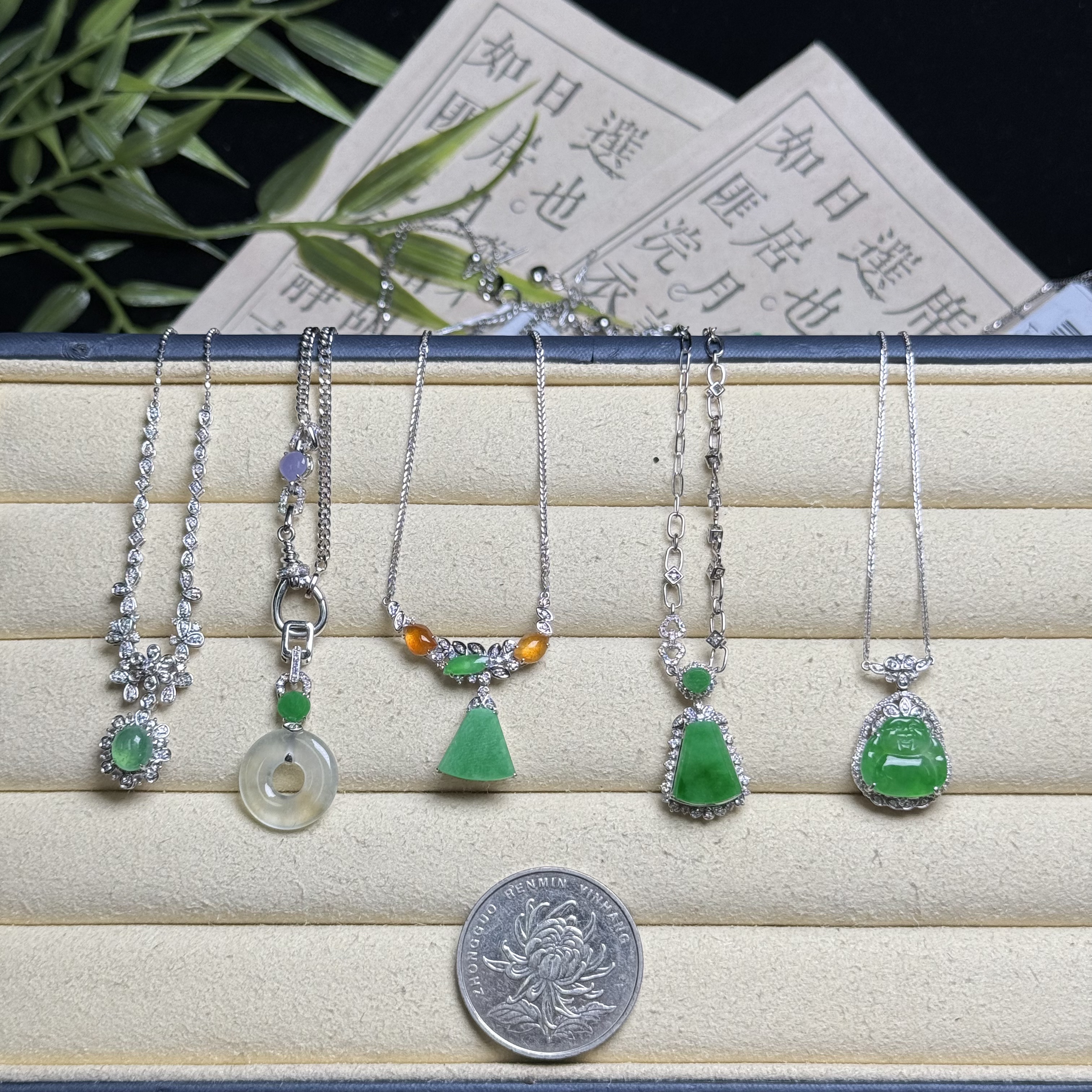 思懿珠宝 18K翡翠项链吊坠-9800-4-ZGM-多样性发一
