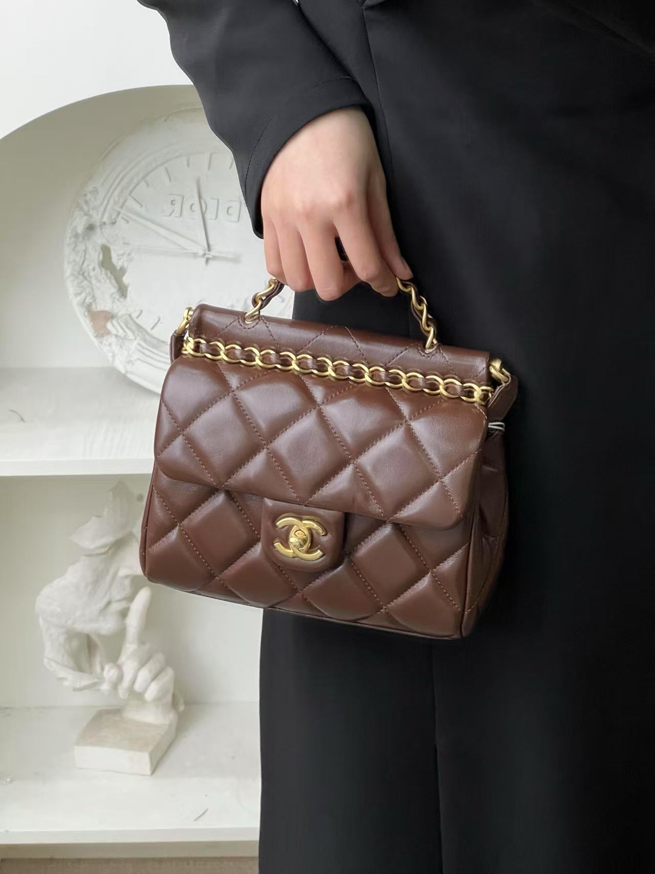 99新 Chanel/香奈儿 23a手柄棕色手提包/甄选