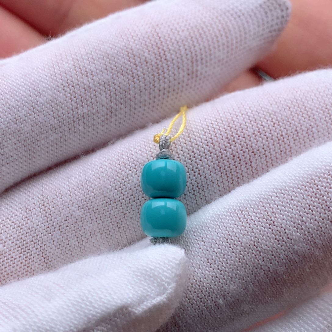 绿松石颈饰未镶嵌