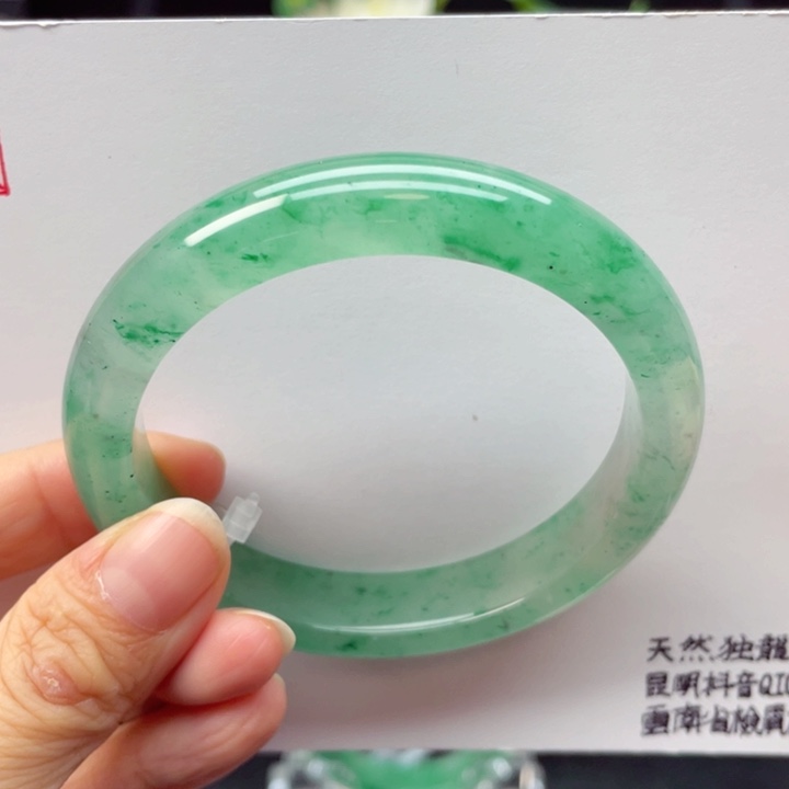 石英质玉手镯未镶嵌59-60