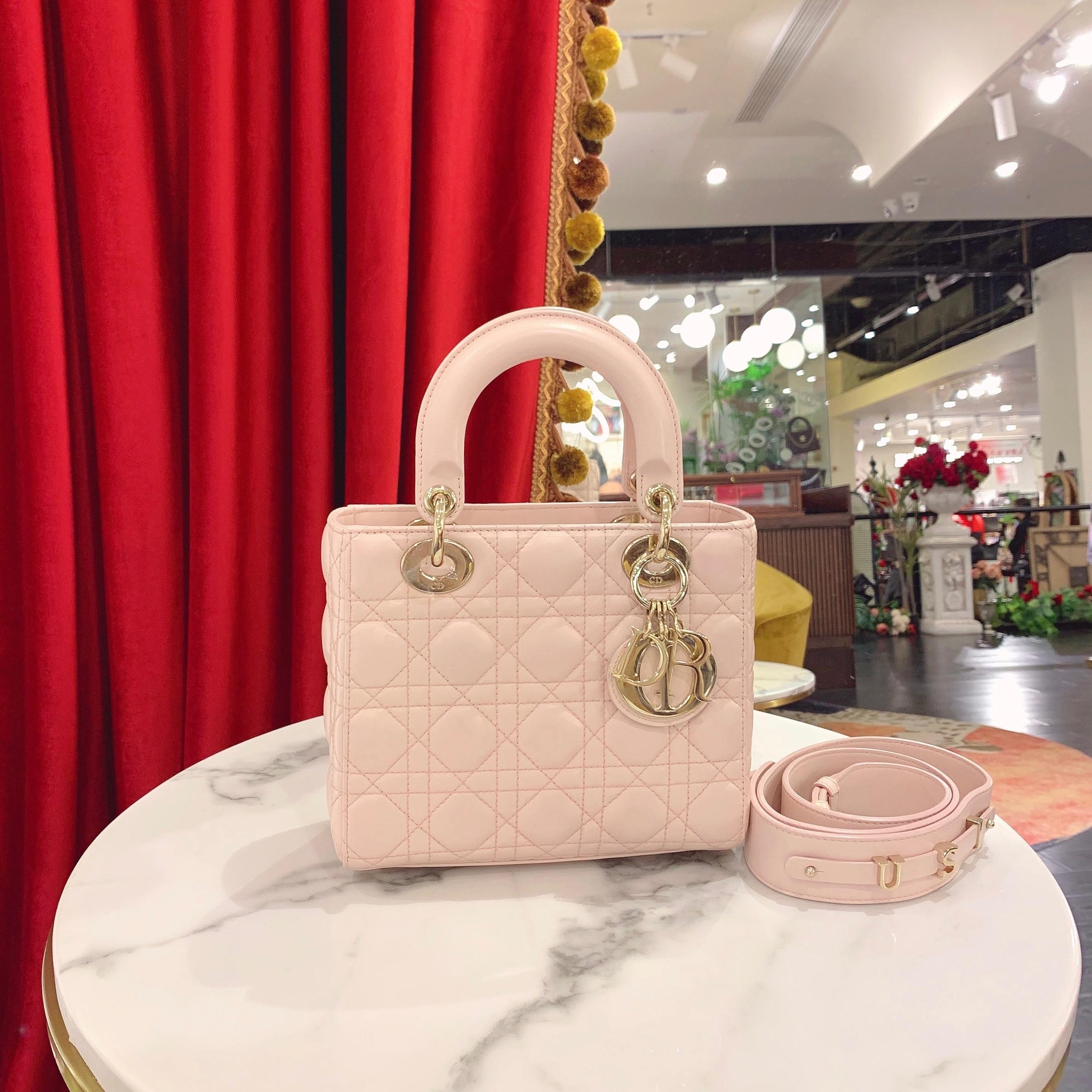 95新 DIOR/迪奥 GGS戴妃四格字母肩带粉色金扣羊皮2030418060