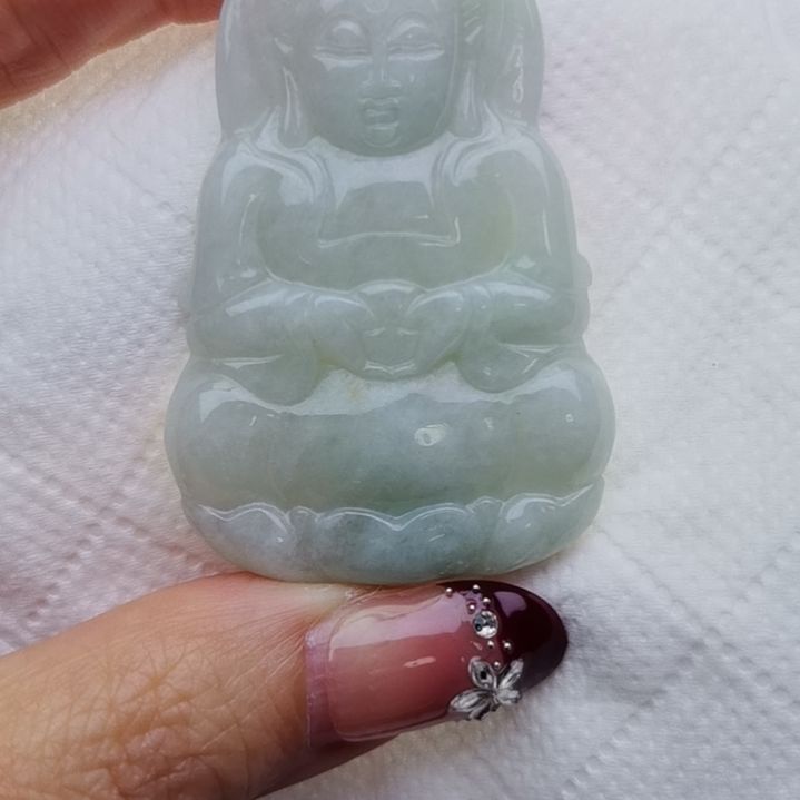 翡翠颈饰未镶嵌天然的A货翡翠多样性发货