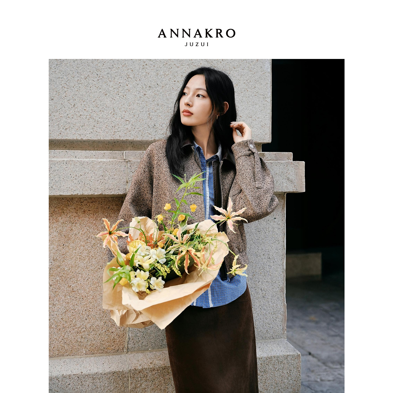 玖姿安娜蔻复古巴恩风翻领短款谷仓夹克外套女2025新款KWFQ40515