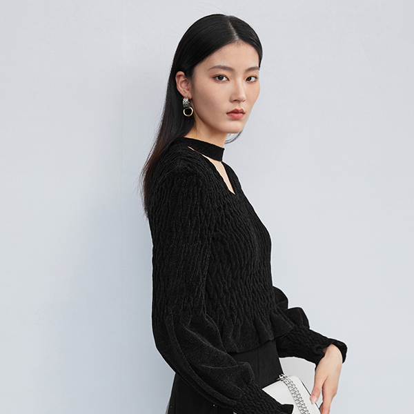 圣迪奥时尚设计感长袖上衣休闲黑色通勤套头毛衣针织衫S223Z3584