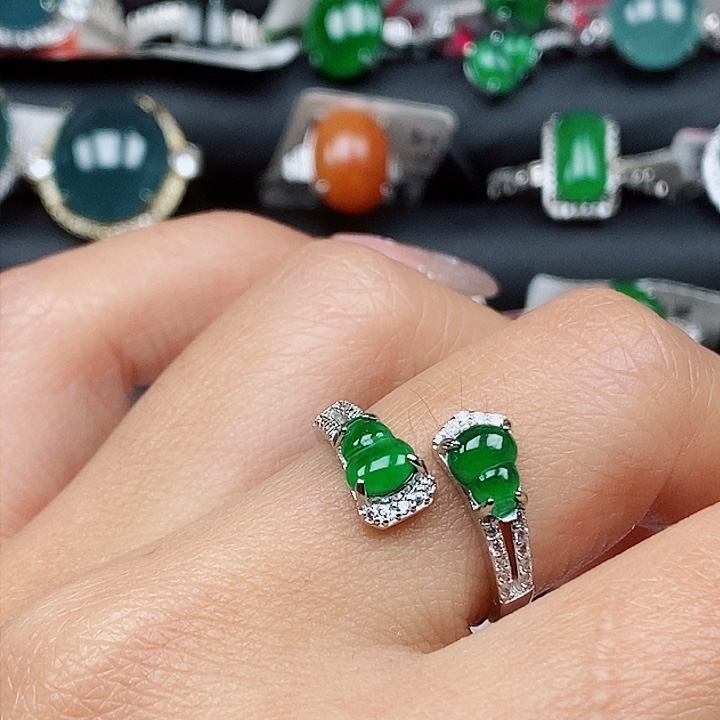 翡翠戒指银S925镶嵌戒指