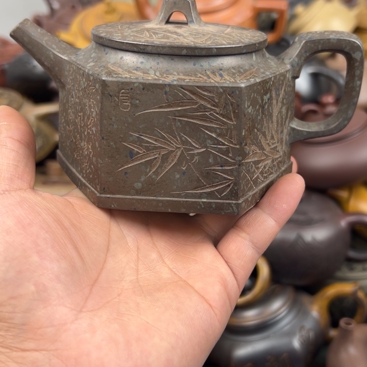 茶壶紫砂底部磕碰