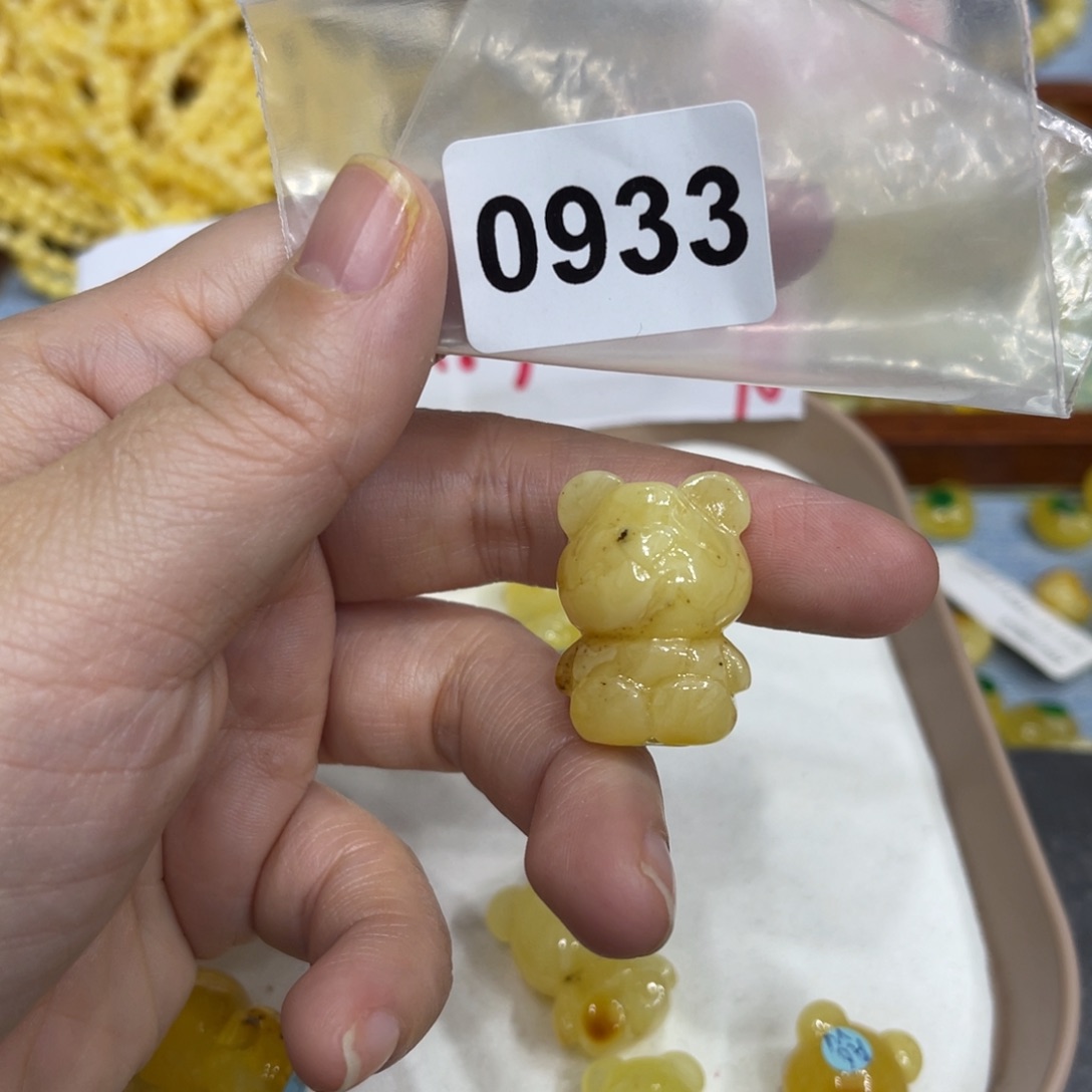 琥珀珠宝奇石未镶嵌