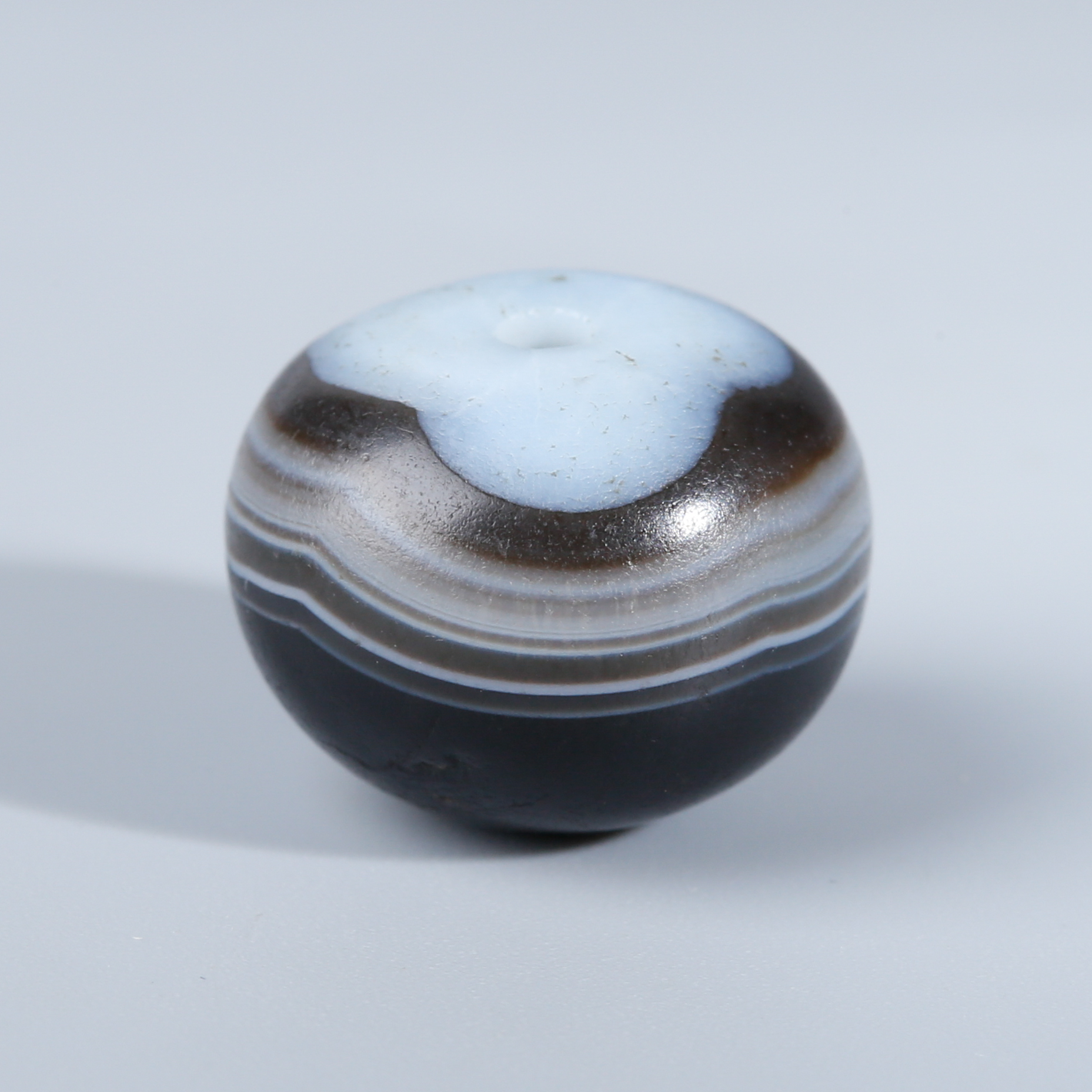 XY06-08黑白一线带沁缠丝玛瑙药师珠 15*12mm 珠串配饰