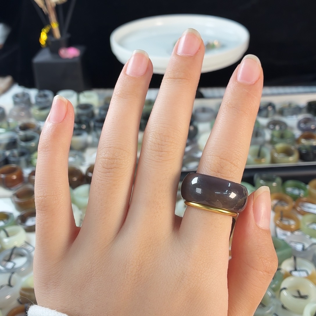 未镶嵌戒指和田玉x15冰透紫轮胎18.4不退换