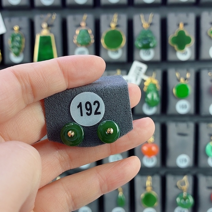 和田玉18K金镶嵌耳饰