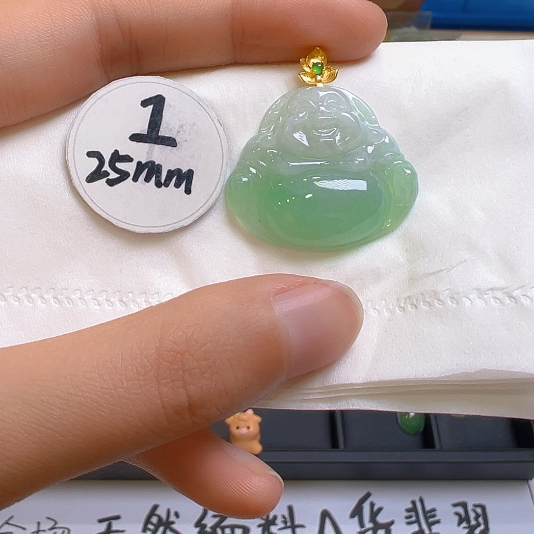 翡翠颈饰18K金镶嵌翡翠