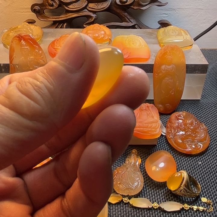 石英质玉颈饰未镶嵌恒*