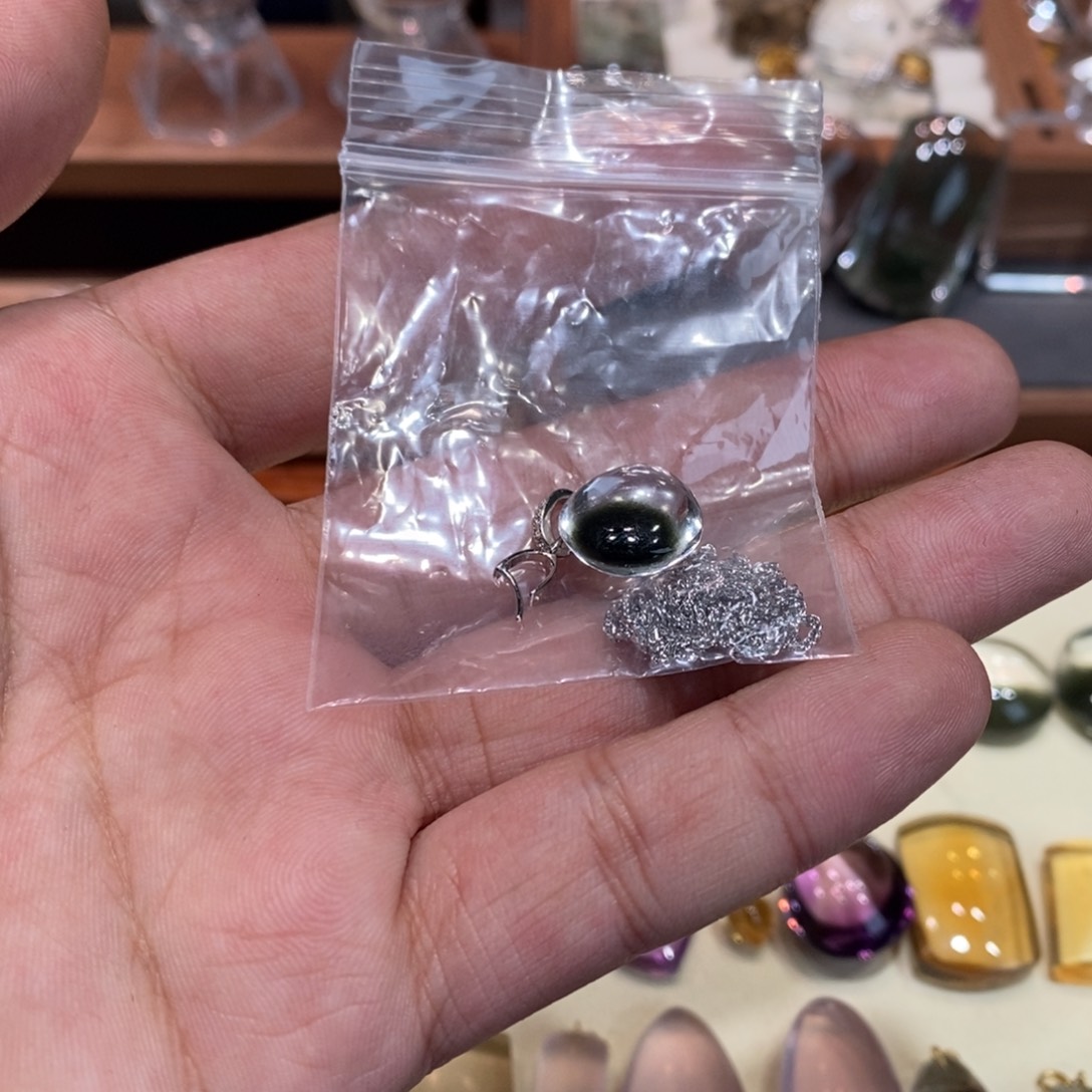 A****水晶银S925镶嵌颈饰幽灵