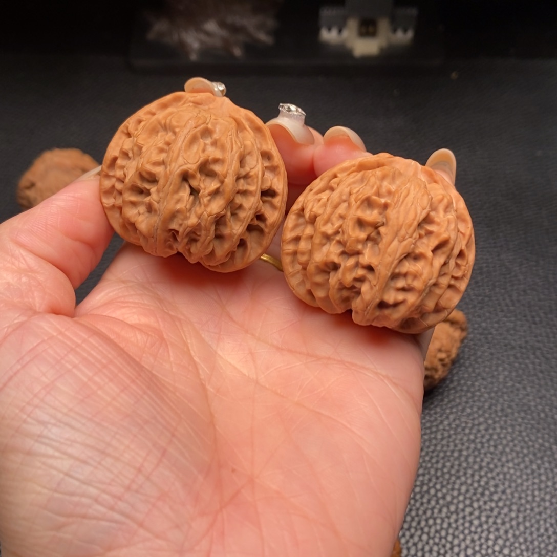 文玩核桃把件苹果园