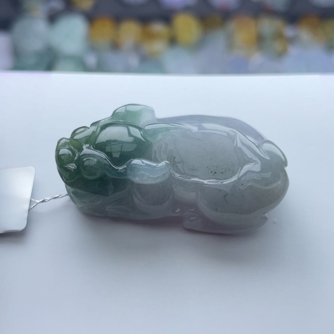 翡翠颈饰未镶嵌貔貅