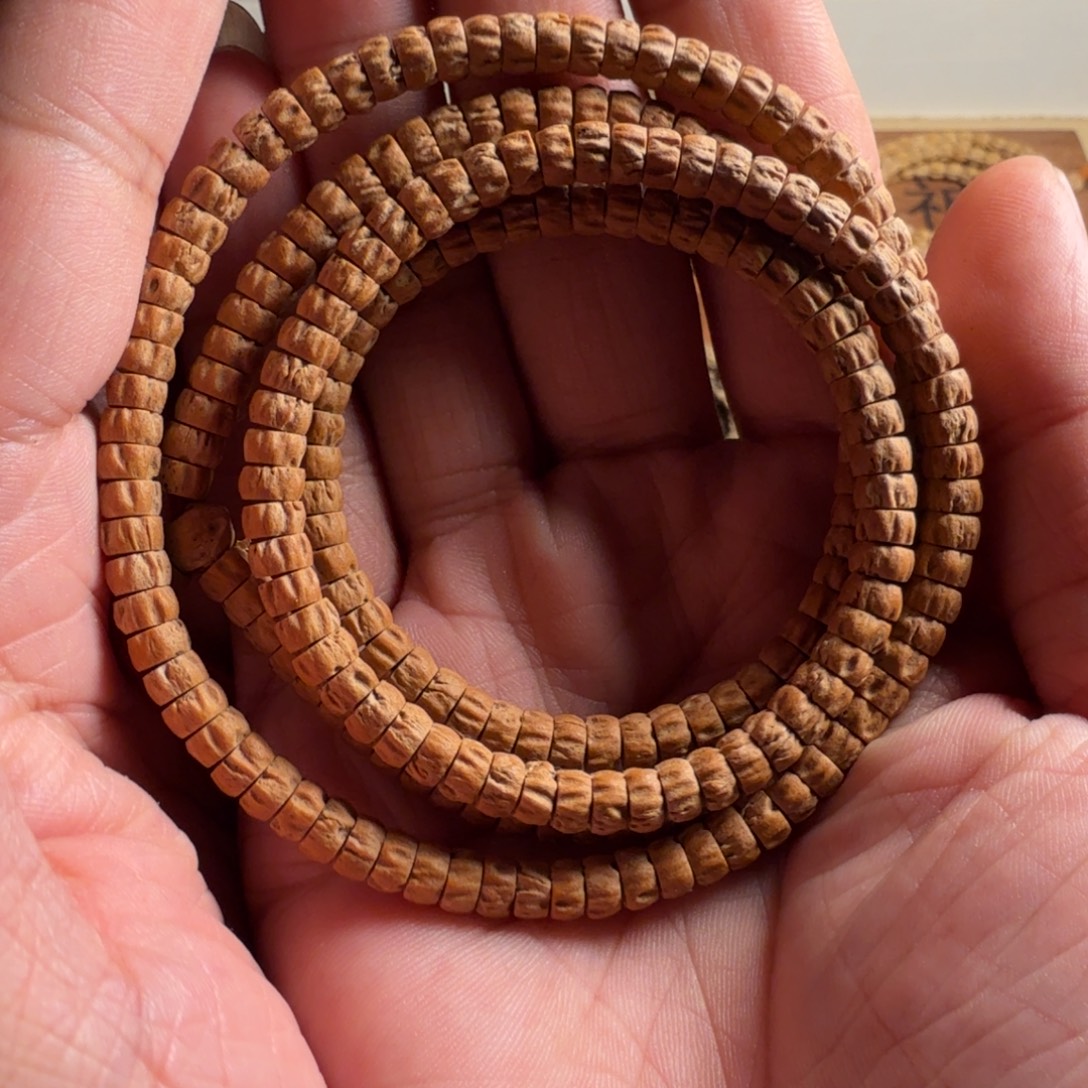 小***酒柏香籽/百香籽吊坠5.5