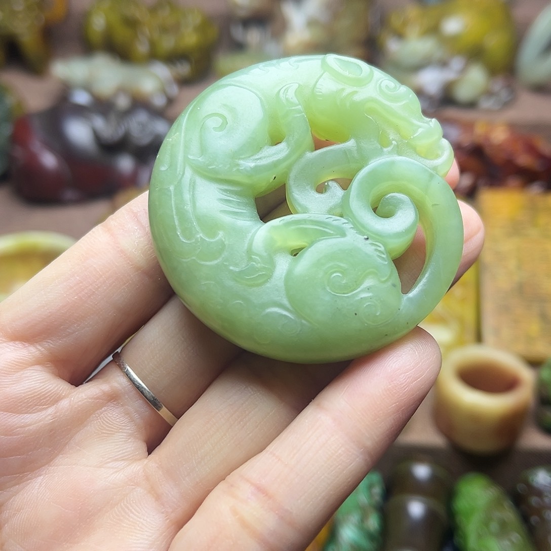 白玉菩提吊坠25。。