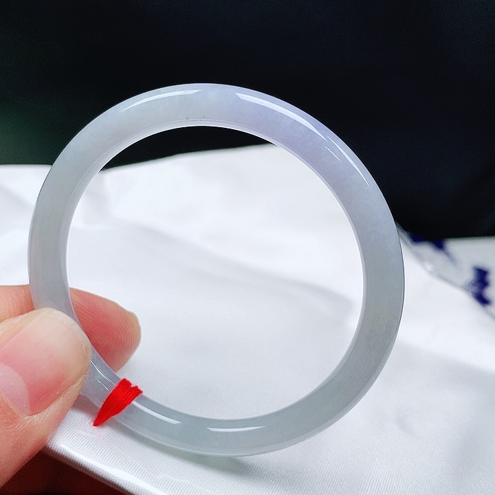 翡翠手镯（圆镯）未镶嵌翡翠手镯未镶嵌