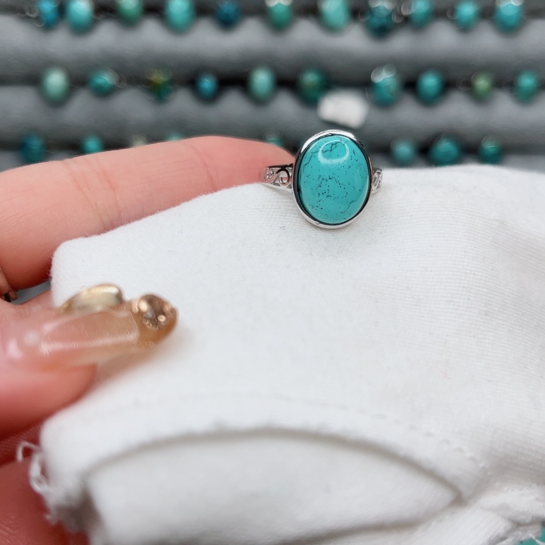 绿松石绿松石未镶嵌