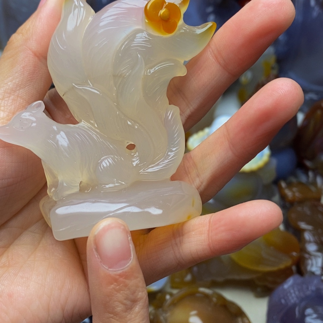 玛瑙/玉髓手把件未镶嵌