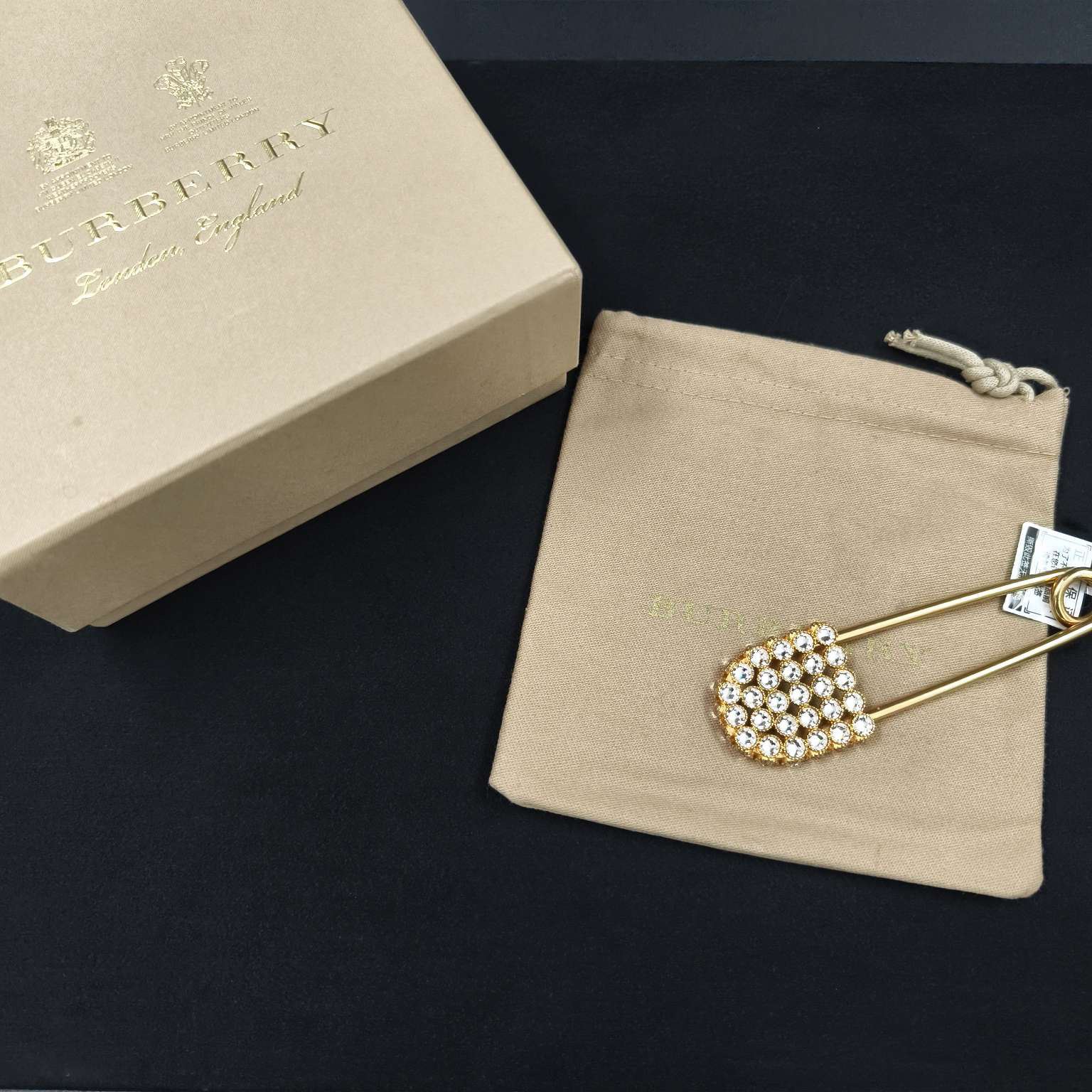 Burberry 巴宝莉 复古水钻别针 均码/全新/5000/原盒 xx03237