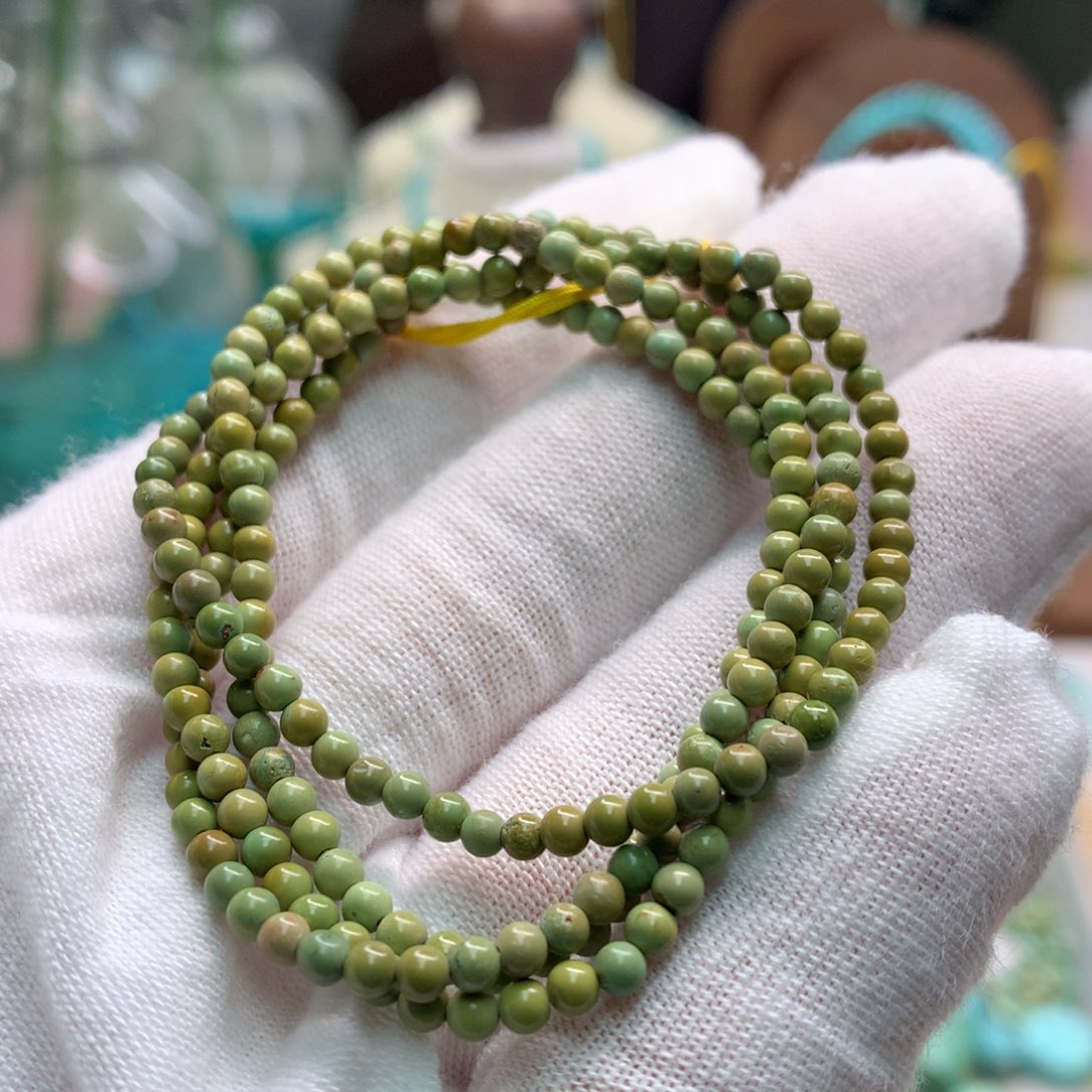 绿松石未镶嵌饰品