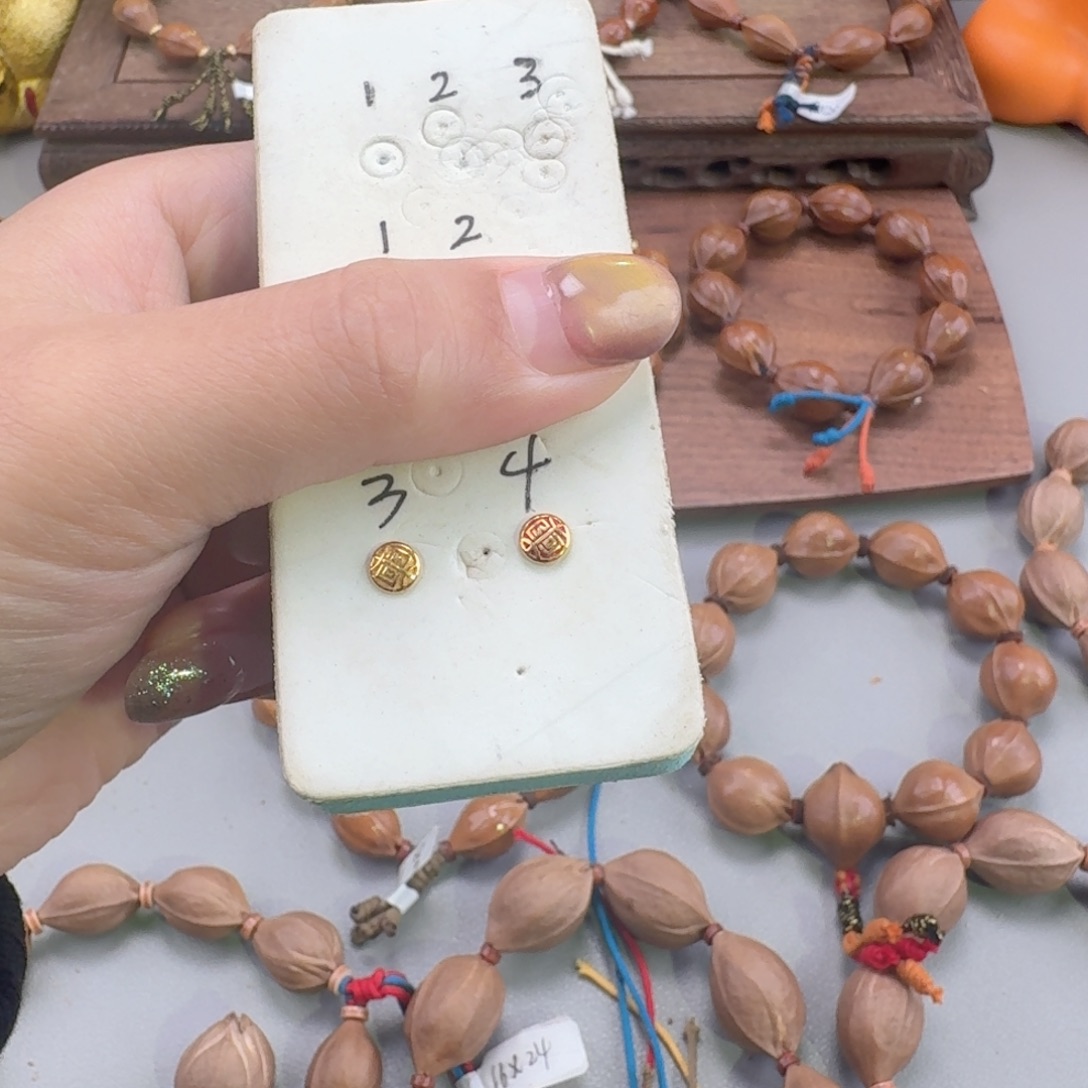 X***X橄榄核吊坠客户定制打标