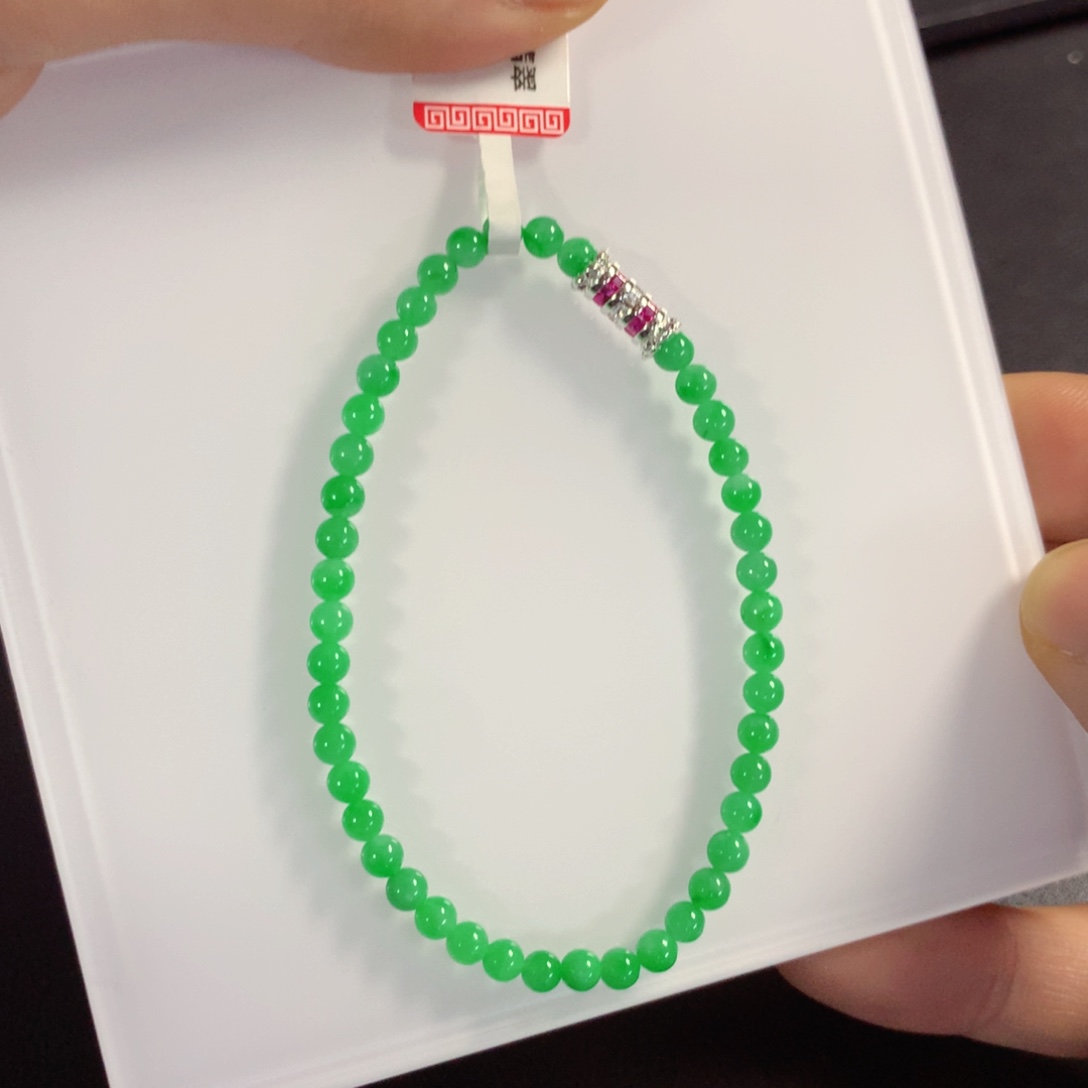 翡翠未镶嵌颈饰手串