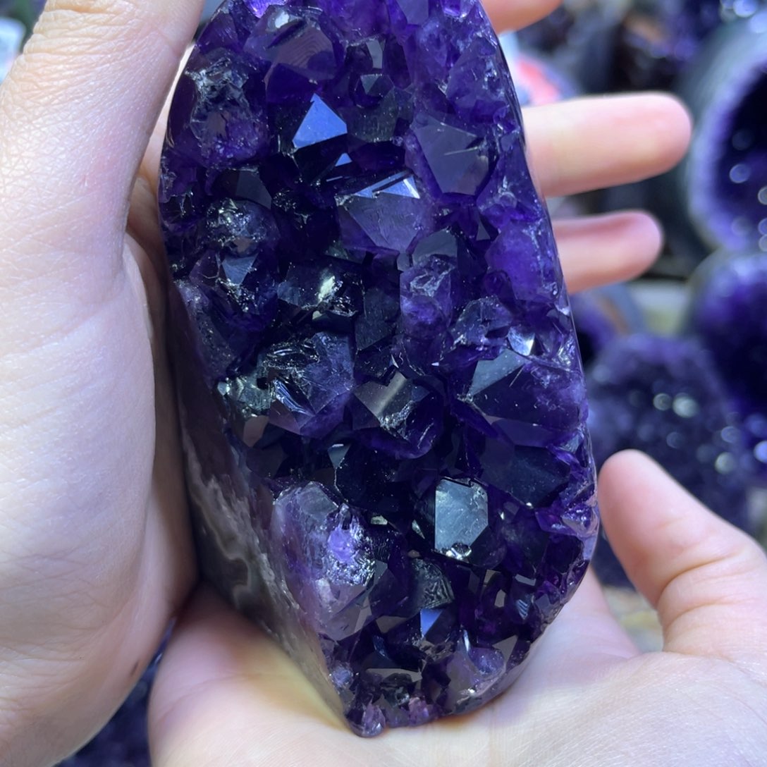 紫晶摆件未镶嵌紫水晶