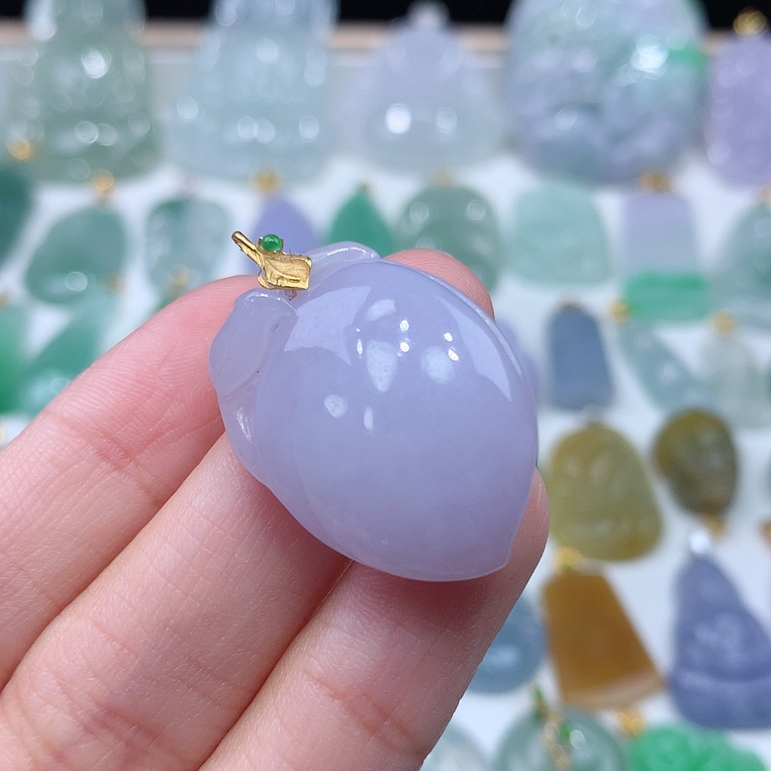 颈饰18K金镶嵌翡翠翡翠