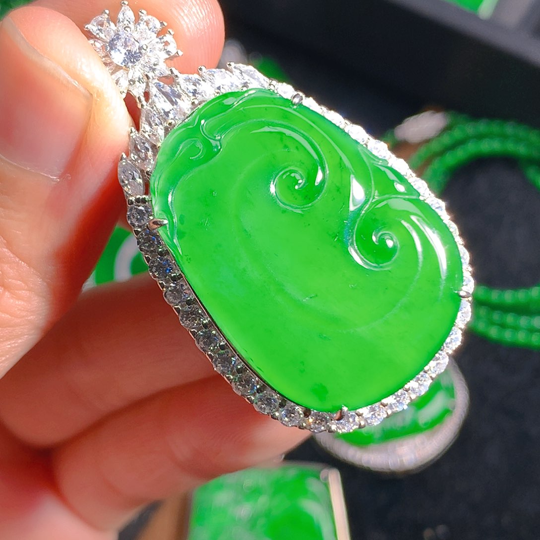 翡翠吊坠(不含链)未镶嵌