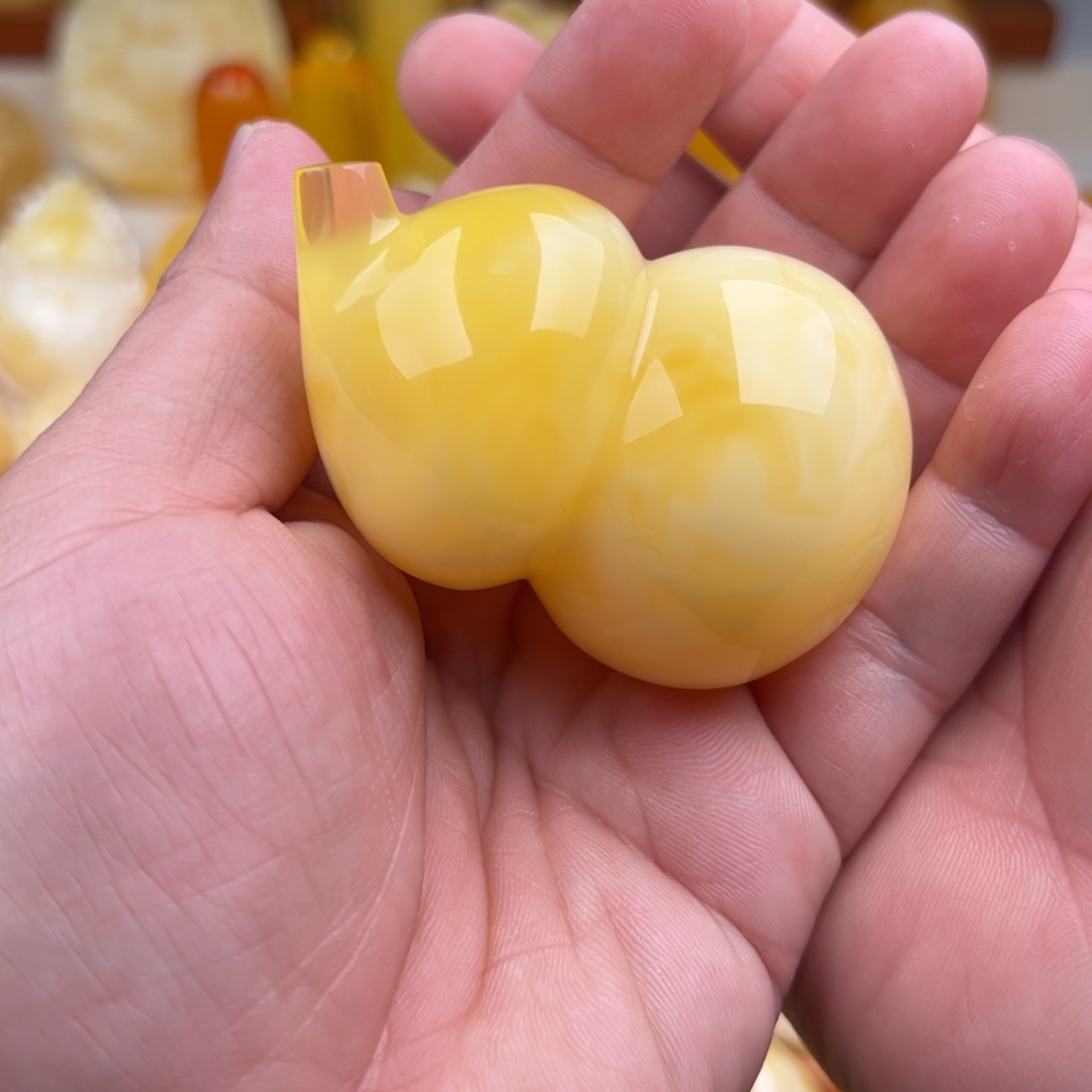 琥珀颈饰未镶嵌纯天然蜜蜡